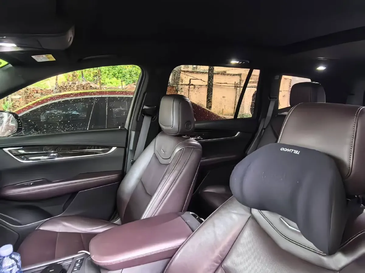 2021 Cadillac XT6 2.0T 237HP L4 9AT,autocango,china used car exporter,china ev exporter,chinese used car exporter,chinese used ev exporter