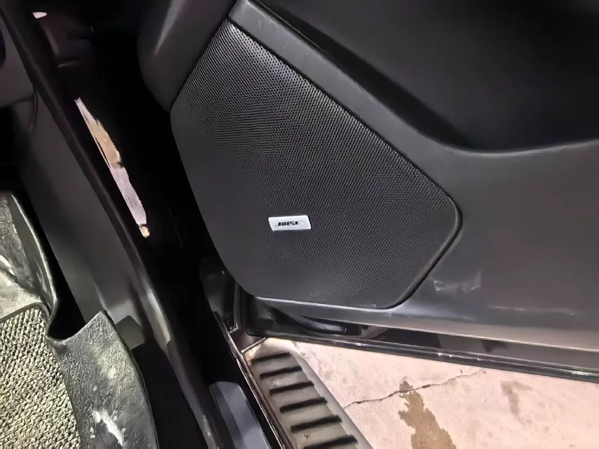 2021 Cadillac XT6 2.0T 237HP L4 9AT,autocango,china used car exporter,china ev exporter,chinese used car exporter,chinese used ev exporter