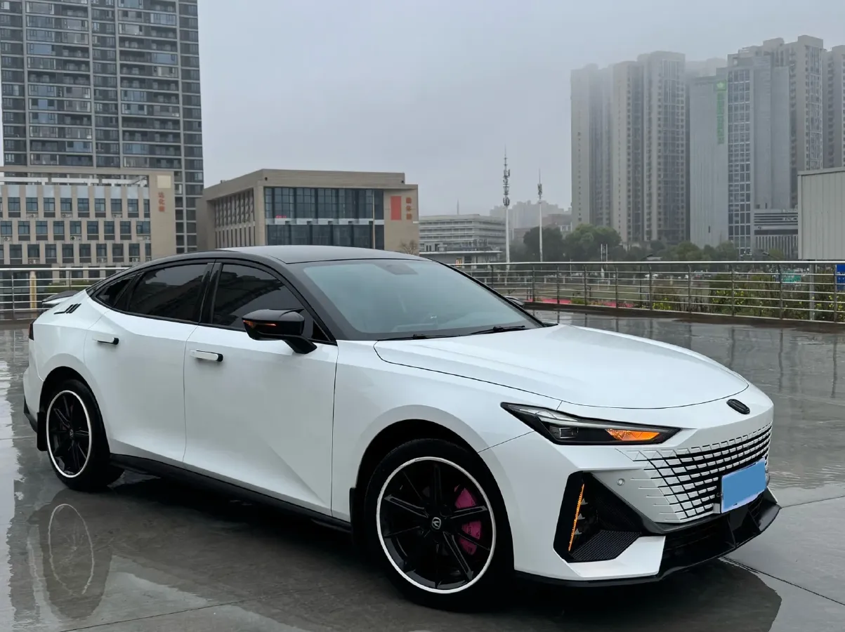 2022 ChangAn UNI-V 1.5T 188HP L4 7DCT,autocango,china used car exporter,china ev exporter,chinese used car exporter,chinese used ev exporter