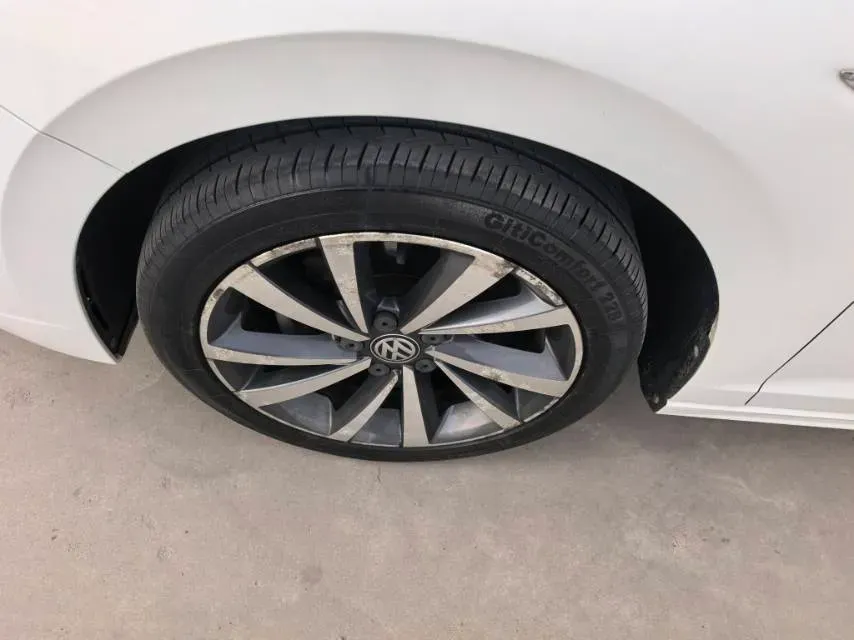 2019 Roewe RX5 MAX 2.0T 231HP L4 6DCT,autocango,china used car exporter,china ev exporter,chinese used car exporter,chinese used ev exporter