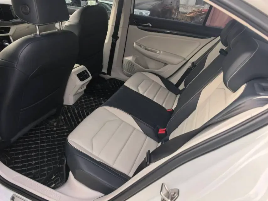 2019 Roewe RX5 MAX 2.0T 231HP L4 6DCT,autocango,china used car exporter,china ev exporter,chinese used car exporter,chinese used ev exporter