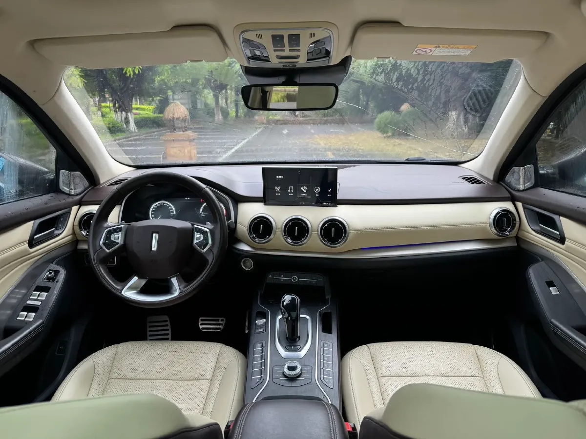 2018 WEY VV6 2.0T 197HP L4 7DCT,autocango,china used car exporter,china ev exporter,chinese used car exporter,chinese used ev exporter