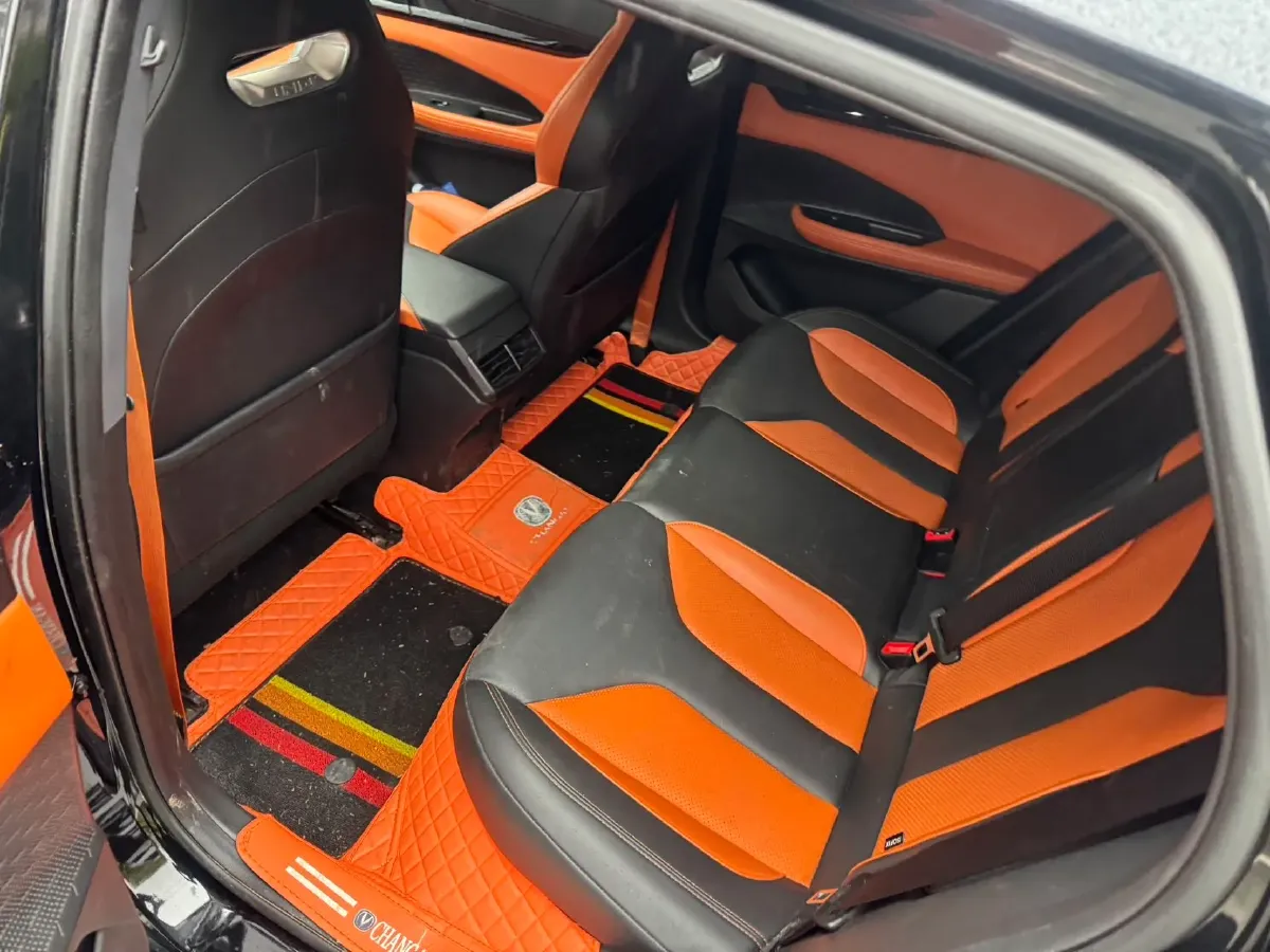 2023 ChangAn UNI-V 1.5T 188HP L4 7DCT,autocango,china used car exporter,china ev exporter,chinese used car exporter,chinese used ev exporter