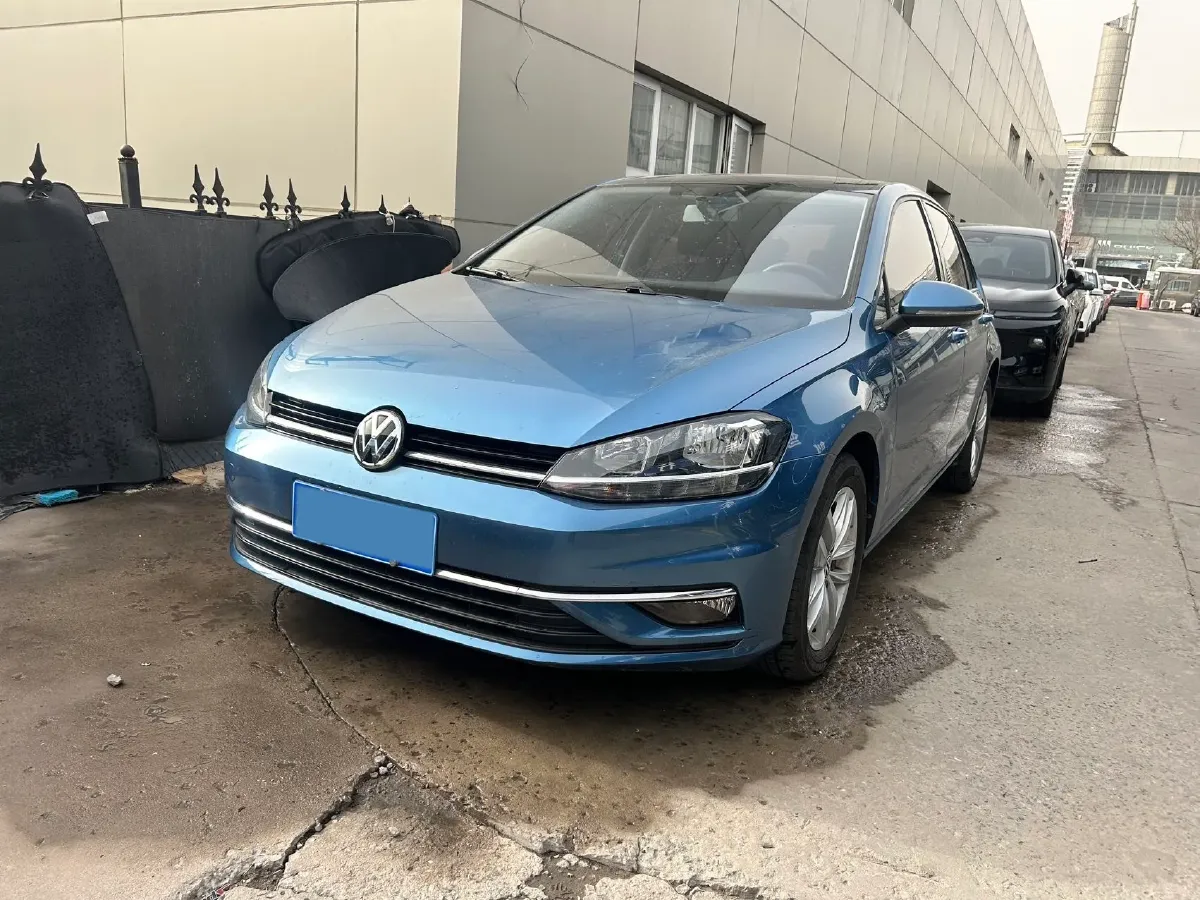 2018 Volkswagen Golf 1.6L 110HP L4 6AT,autocango,china used car exporter,china ev exporter,chinese used car exporter,chinese used ev exporter