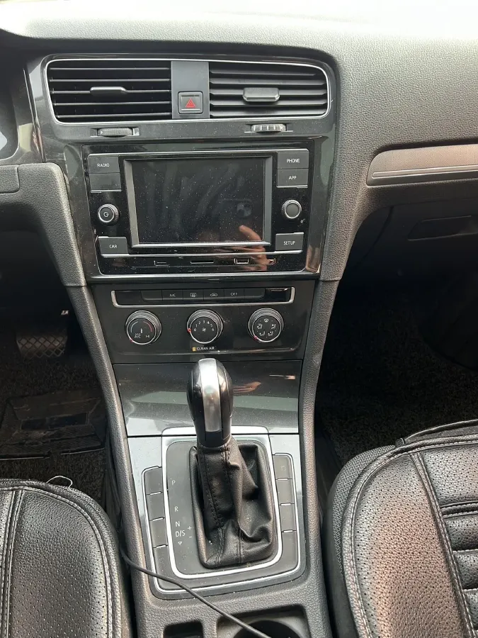 2018 Volkswagen Golf 1.6L 110HP L4 6AT,autocango,china used car exporter,china ev exporter,chinese used car exporter,chinese used ev exporter