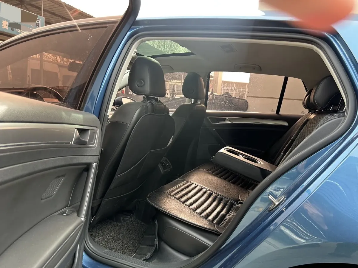 2018 Volkswagen Golf 1.6L 110HP L4 6AT,autocango,china used car exporter,china ev exporter,chinese used car exporter,chinese used ev exporter