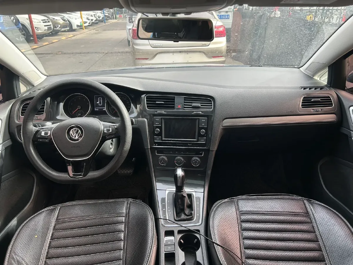 2018 Volkswagen Golf 1.6L 110HP L4 6AT,autocango,china used car exporter,china ev exporter,chinese used car exporter,chinese used ev exporter