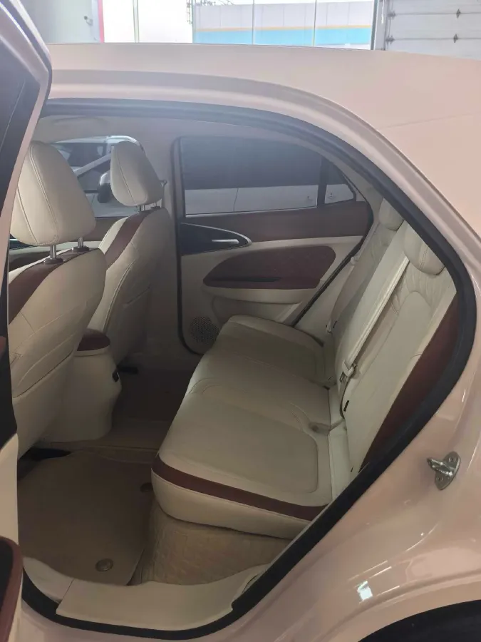 2022 ChangAn CS75 Plus 1.5T 178HP L4 6AT,autocango,china used car exporter,china ev exporter,chinese used car exporter,chinese used ev exporter