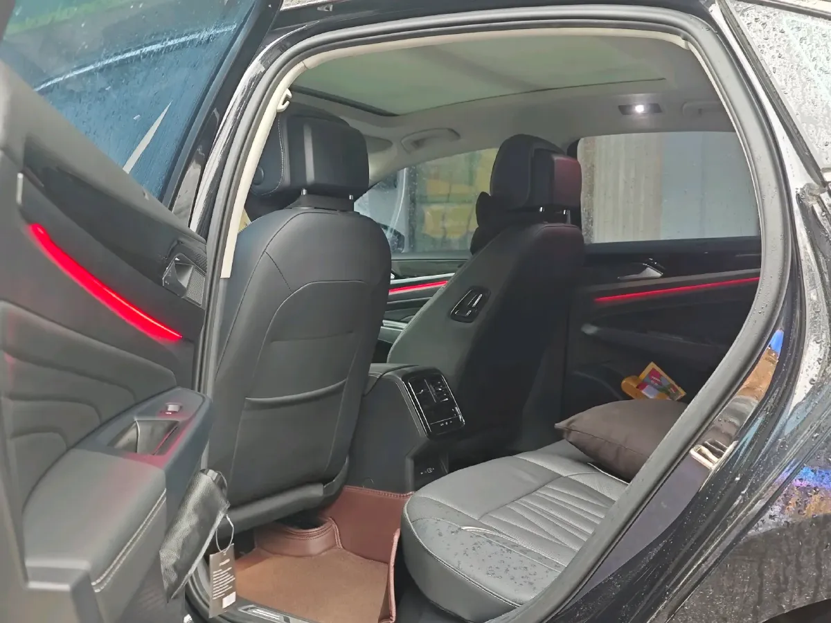 2023 Volkswagen Passat 2.0T 186HP L4 7DCT,autocango,china used car exporter,china ev exporter,chinese used car exporter,chinese used ev exporter