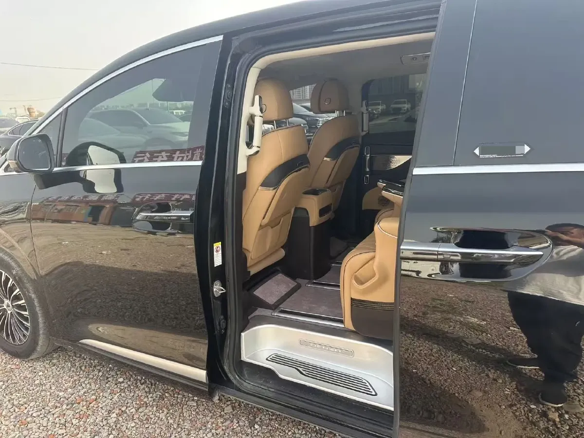 2024 Denza D9 1.5T 139HP L4 E-CVT PHEV 40KWH,autocango,china used car exporter,china ev exporter,chinese used car exporter,chinese used ev exporter