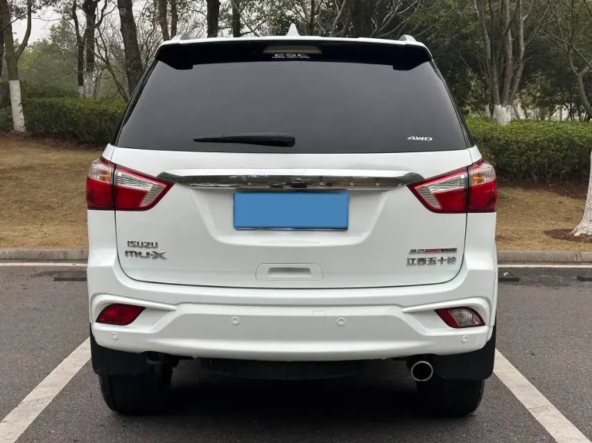 2018 Isuzu Mu-X 3.0T 177HP L4 6AT,autocango,china used car exporter,china ev exporter,chinese used car exporter,chinese used ev exporter