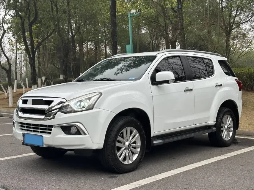 2018 Isuzu Mu-X 3.0T 177HP L4 6AT,autocango,china used car exporter,china ev exporter,chinese used car exporter,chinese used ev exporter