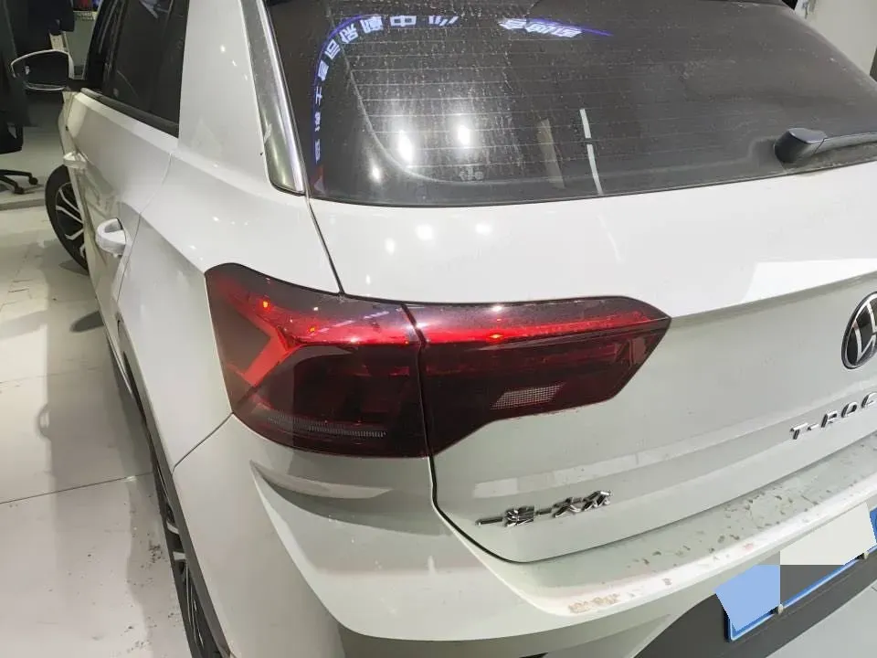 2022 Volkswagen T-Roc 1.4T 150HP L4 7DCT,autocango,china used car exporter,china ev exporter,chinese used car exporter,chinese used ev exporter