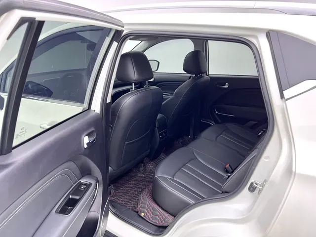 2021 GAC Trumpchi GS3 1.5T 169HP L4 6AT,autocango,china used car exporter,china ev exporter,chinese used car exporter,chinese used ev exporter