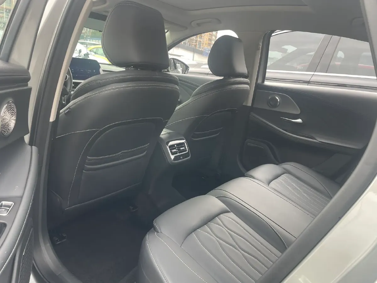 2024 Chery Arrizo 8 1.6T 197HP L4 7DCT,autocango,china used car exporter,china ev exporter,chinese used car exporter,chinese used ev exporter