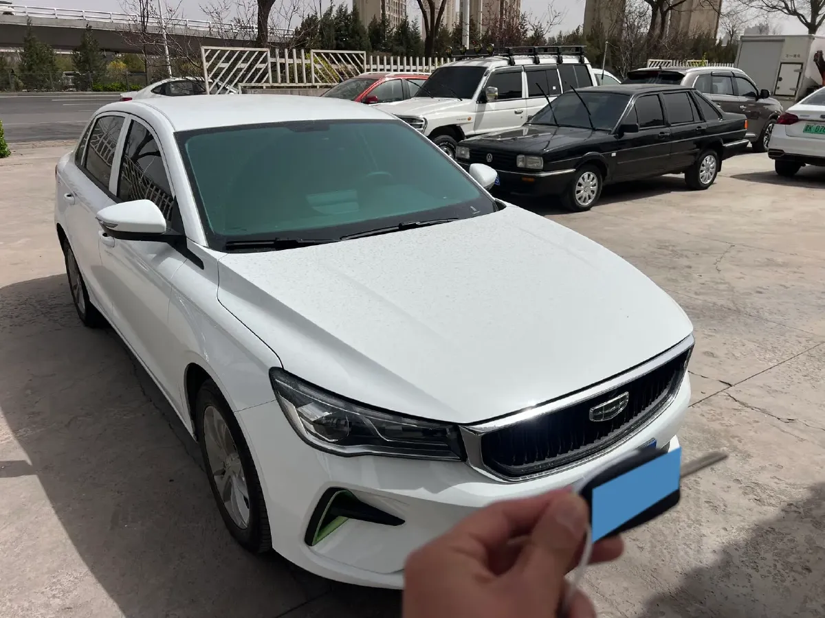 2022 Geely Emgrand L HiP 1.5T 181HP L4 3DHT PHEV 15.5KWH,autocango,china used car exporter,china ev exporter,chinese used car exporter,chinese used ev exporter