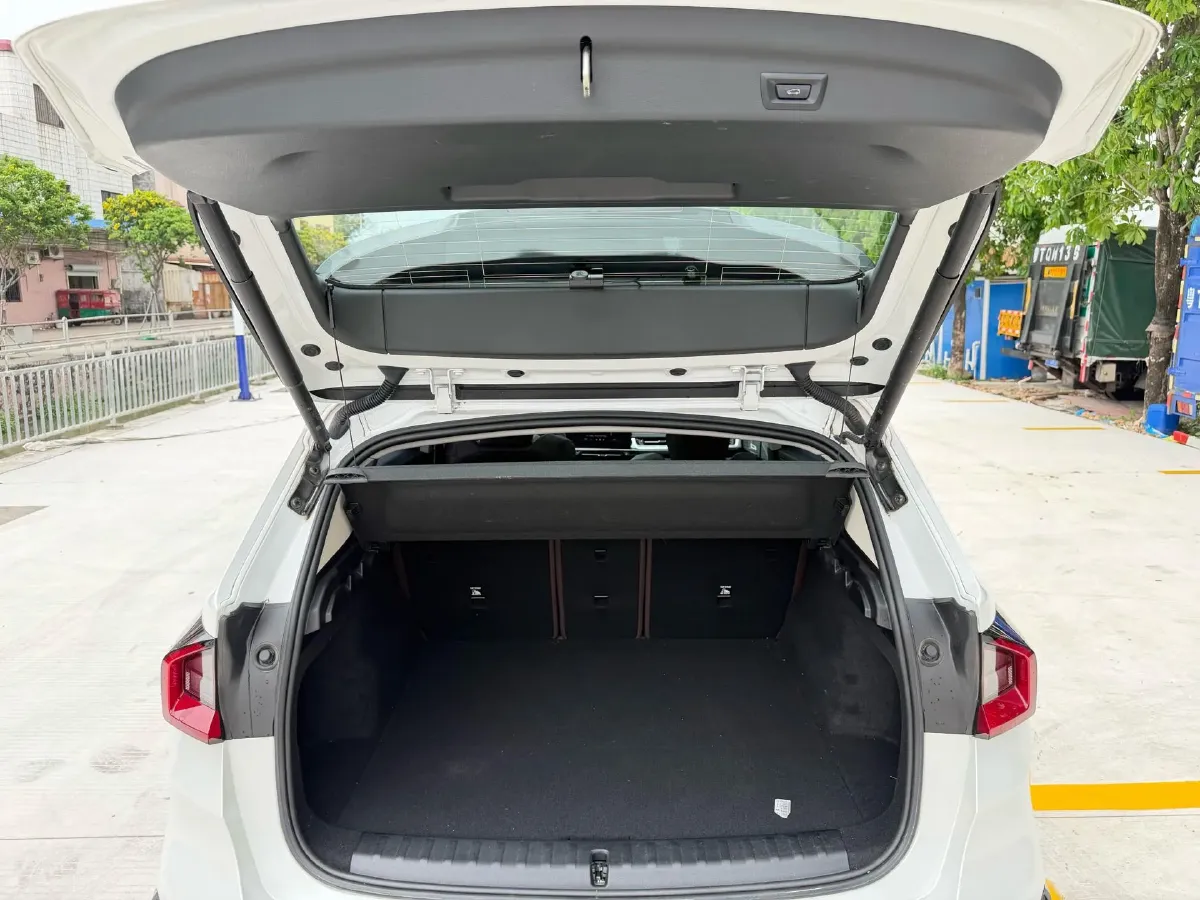 2024 BMW X1 1.5T 156HP L3 7DCT,autocango,china used car exporter,china ev exporter,chinese used car exporter,chinese used ev exporter