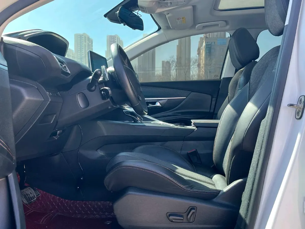 2017 Peugeot 5008 1.6T 167HP L4 6AT,autocango,china used car exporter,china ev exporter,chinese used car exporter,chinese used ev exporter