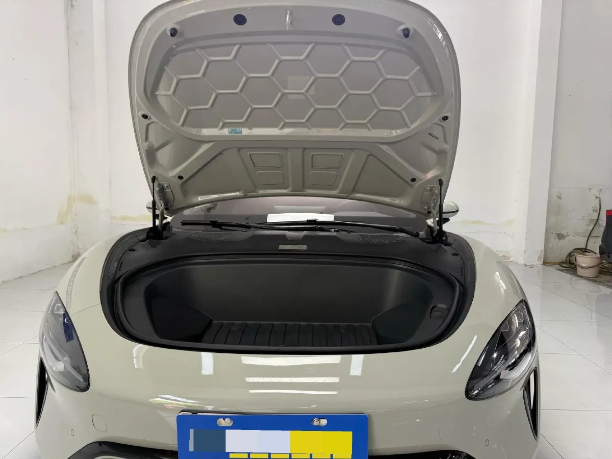 2024 MI SU7 BEV 73.6KWH,autocango,china used car exporter,china ev exporter,chinese used car exporter,chinese used ev exporter