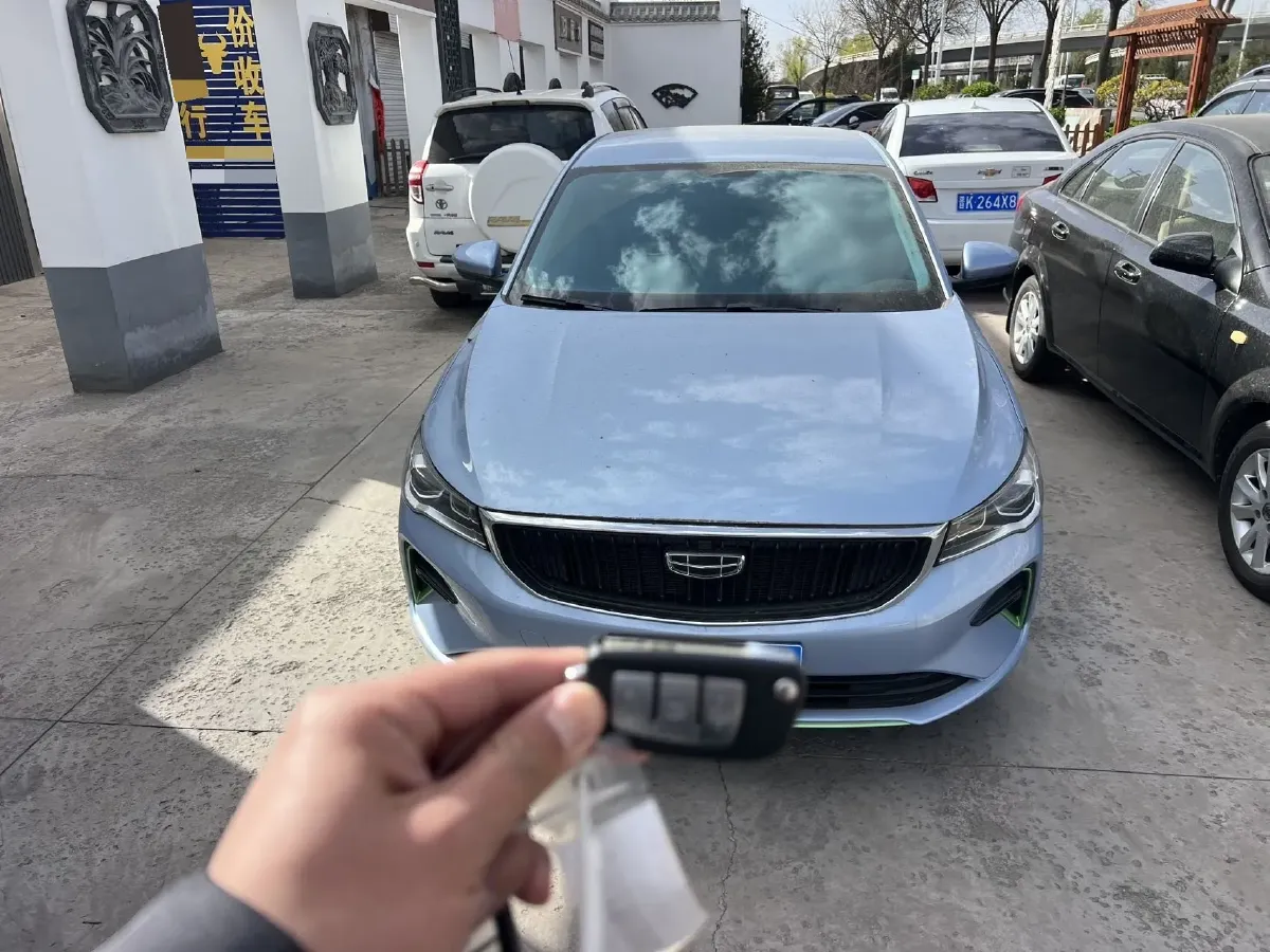 2022 Geely Emgrand L HiP 1.5T 181HP L4 3DHT PHEV 15.5KWH,autocango,china used car exporter,china ev exporter,chinese used car exporter,chinese used ev exporter