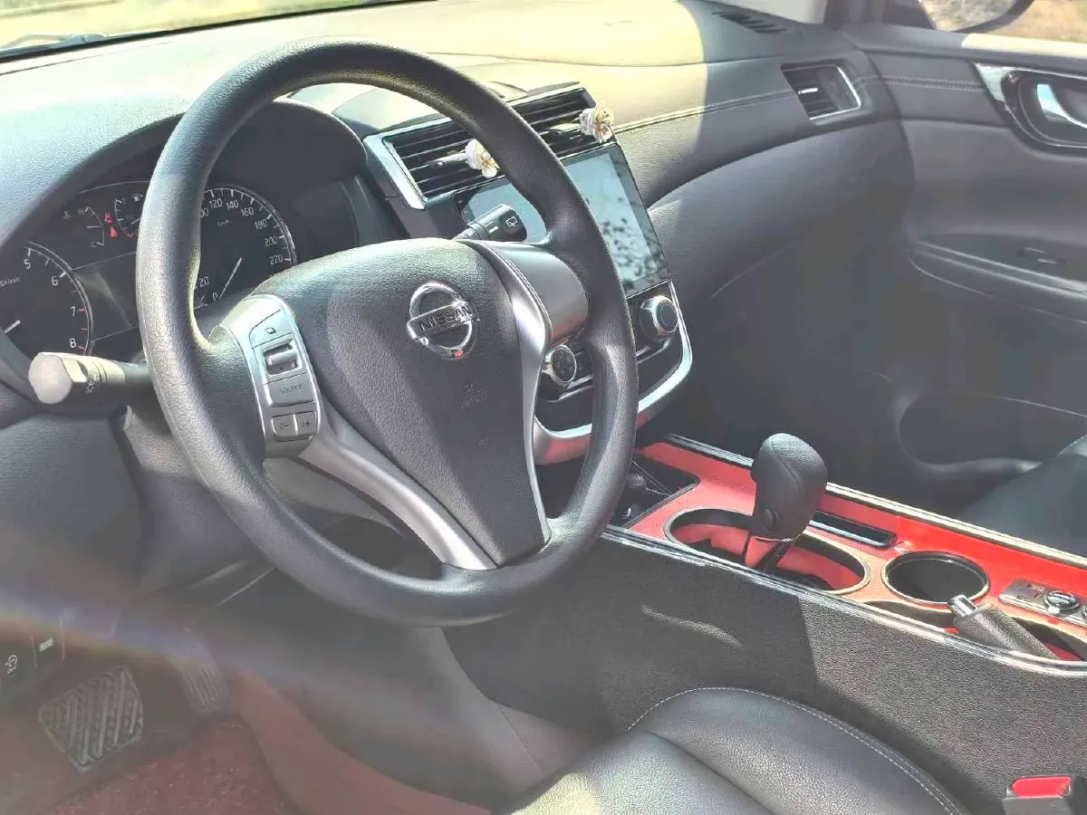 2024 Nissan Tiida 1.6L 122HP L4 CVT,autocango,china used car exporter,china ev exporter,chinese used car exporter,chinese used ev exporter