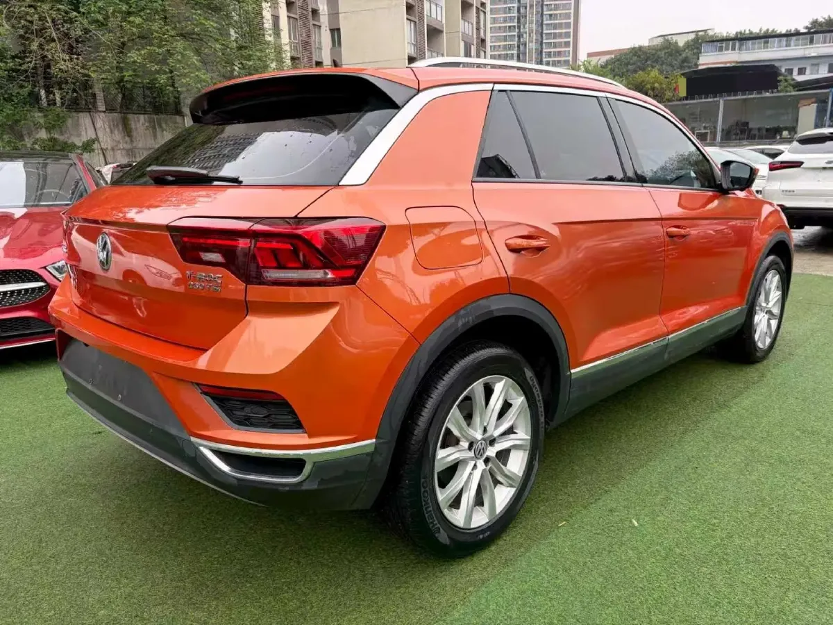 2019 Volkswagen T-Roc 1.4T 131HP L4 7DCT,autocango,china used car exporter,china ev exporter,chinese used car exporter,chinese used ev exporter