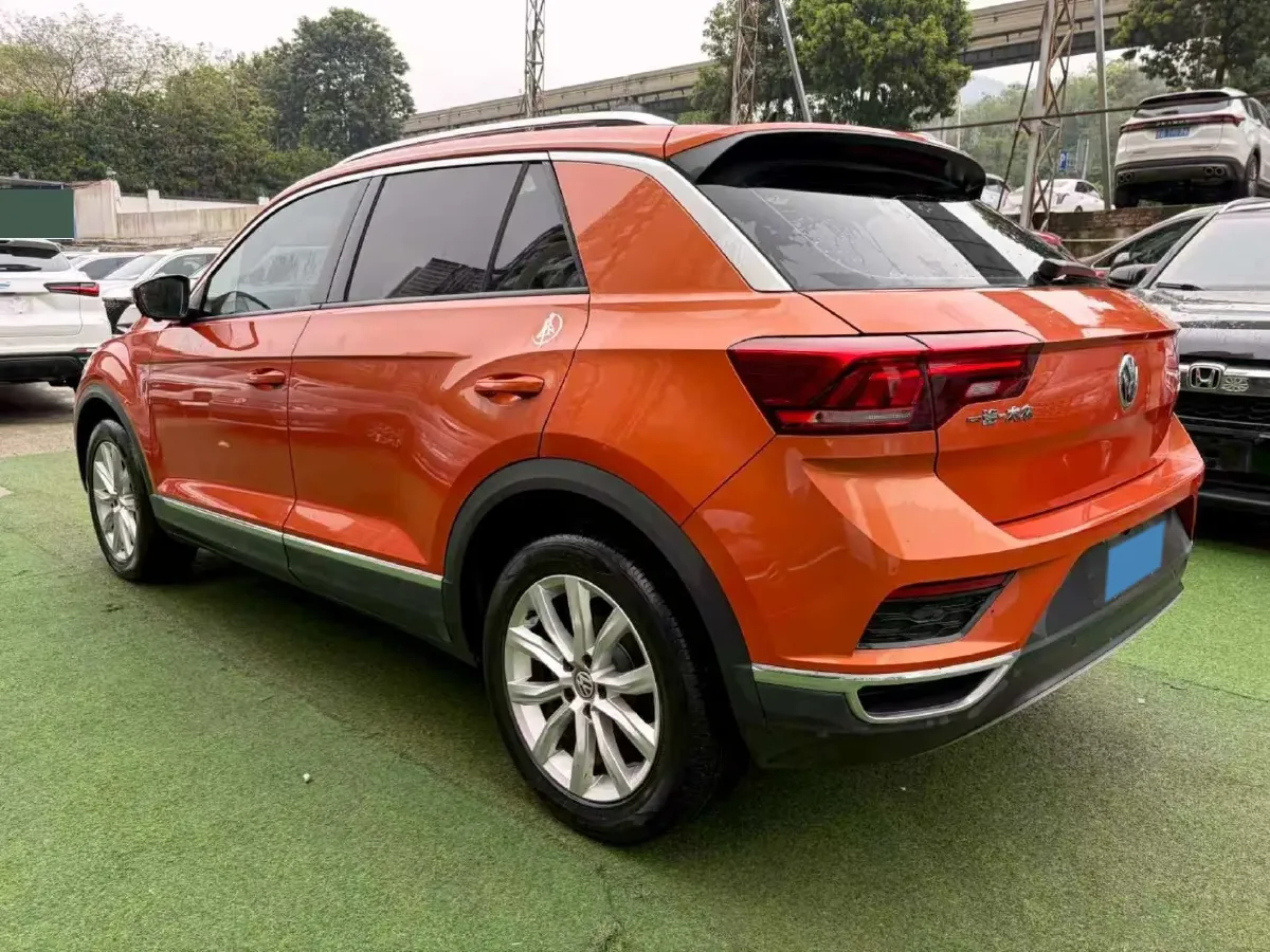 2019 Volkswagen T-Roc 1.4T 131HP L4 7DCT,autocango,china used car exporter,china ev exporter,chinese used car exporter,chinese used ev exporter