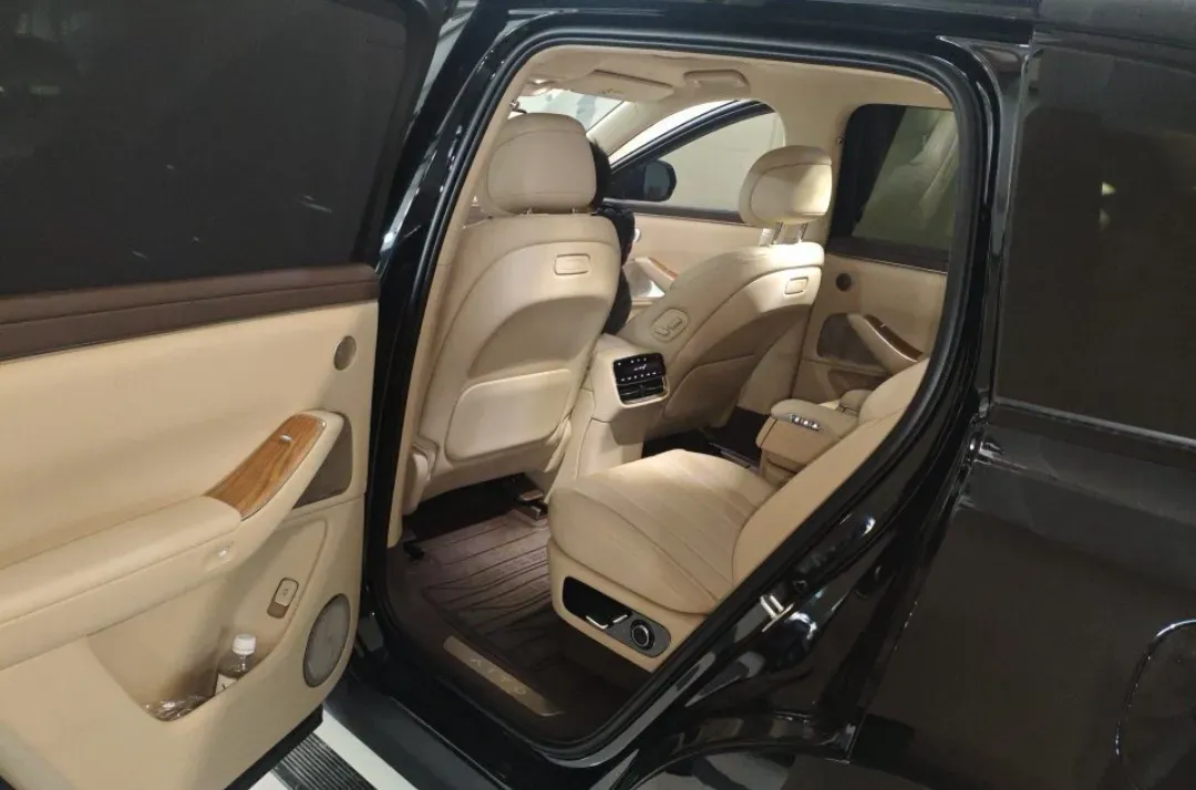 2026 AITO AITO M7 REEV 160HP REEV,autocango,china used car exporter,china ev exporter,chinese used car exporter,chinese used ev exporter