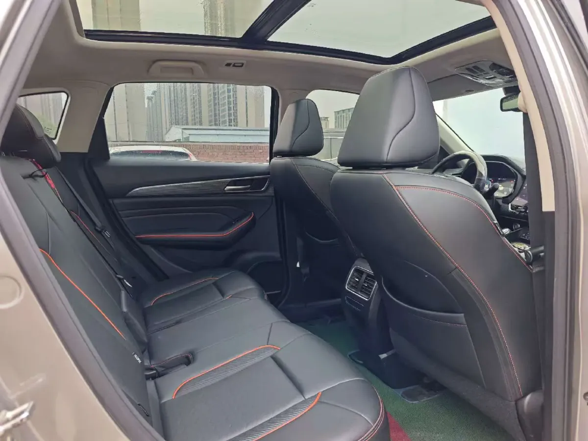 2020 Haval F7 1.5T 169HP L4 7DCT,autocango,china used car exporter,china ev exporter,chinese used car exporter,chinese used ev exporter