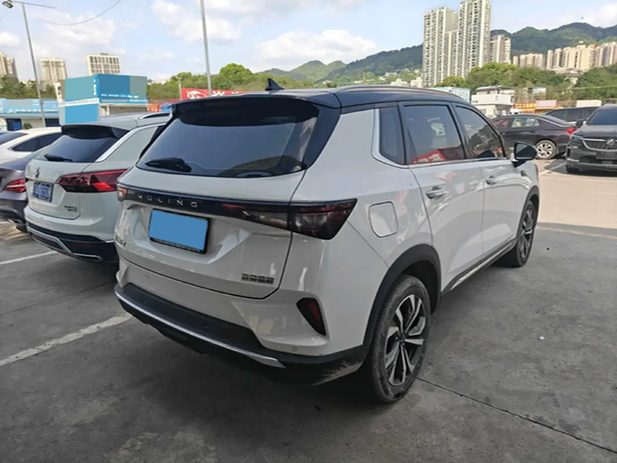 2021 WuLing XingChen 1.5T 147HP L4 CVT,autocango,china used car exporter,china ev exporter,chinese used car exporter,chinese used ev exporter