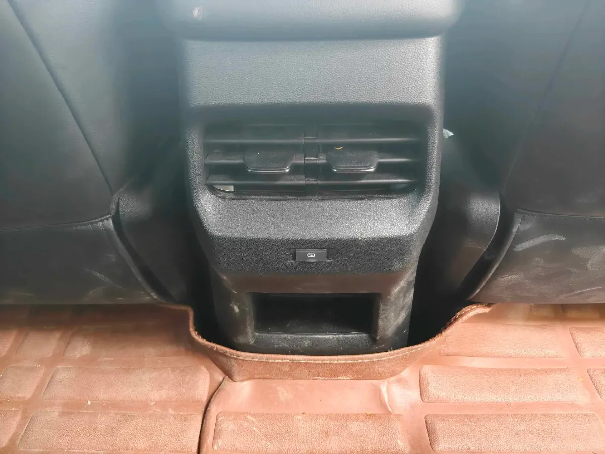 2021 WuLing XingChen 1.5T 147HP L4 CVT,autocango,china used car exporter,china ev exporter,chinese used car exporter,chinese used ev exporter