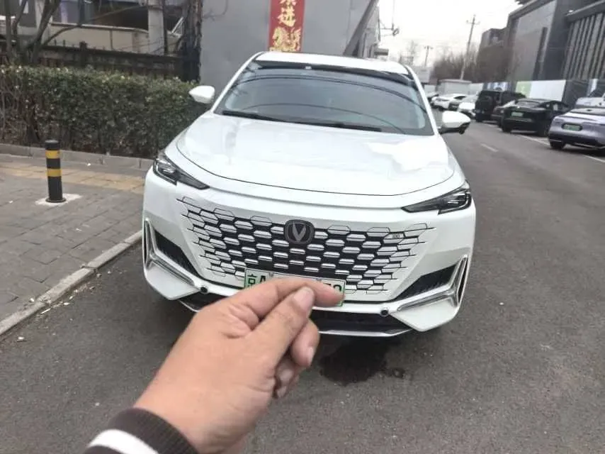 2023 ChangAn UNI-K iDD 1.5T 170HP L4 6TCT PHEV 28.39KWH,autocango,china used car exporter,china ev exporter,chinese used car exporter,chinese used ev exporter