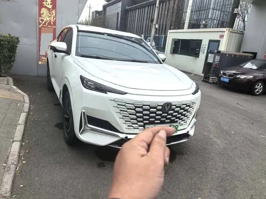 2023 ChangAn UNI-K iDD 1.5T 170HP L4 6TCT PHEV 28.39KWH,autocango,china used car exporter,china ev exporter,chinese used car exporter,chinese used ev exporter
