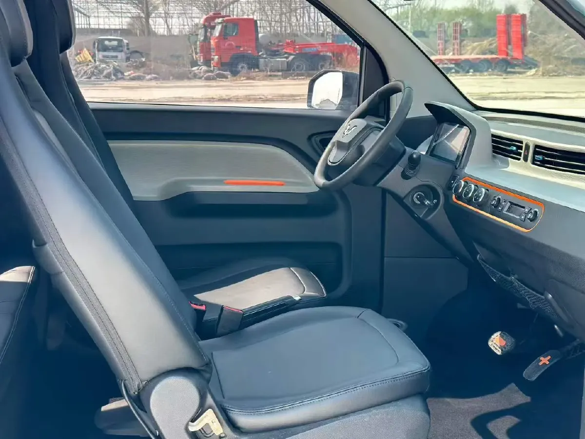 2022 LingBox uni BEV 11.52KWH,autocango,china used car exporter,china ev exporter,chinese used car exporter,chinese used ev exporter