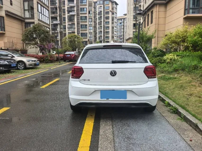 2023 Volkswagen Polo 1.5L 113HP L4 6AT,autocango,china used car exporter,china ev exporter,chinese used car exporter,chinese used ev exporter