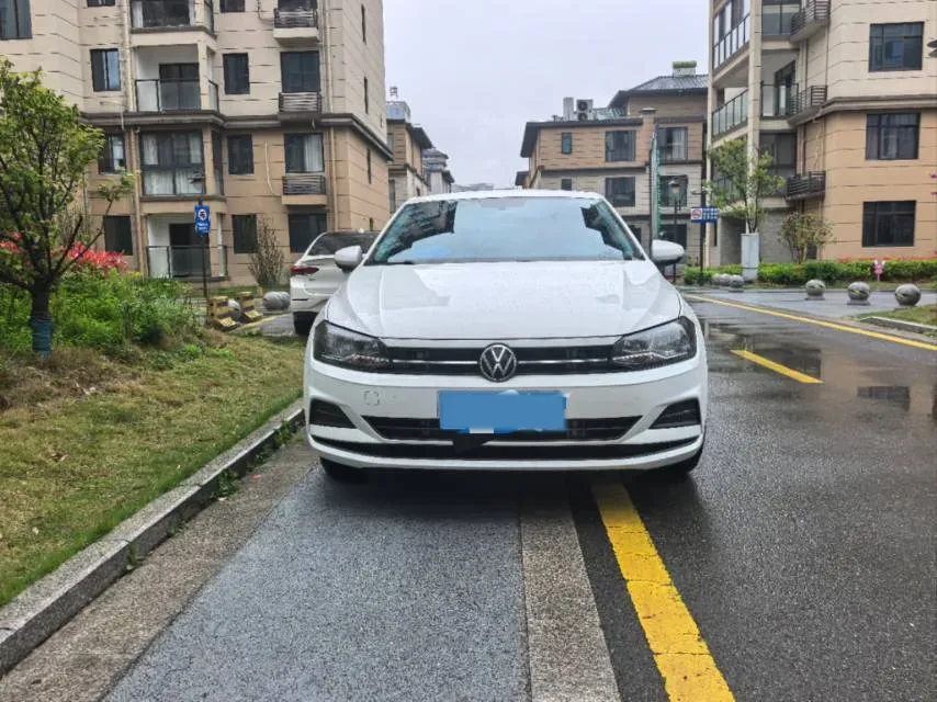 2023 Volkswagen Polo 1.5L 113HP L4 6AT,autocango,china used car exporter,china ev exporter,chinese used car exporter,chinese used ev exporter