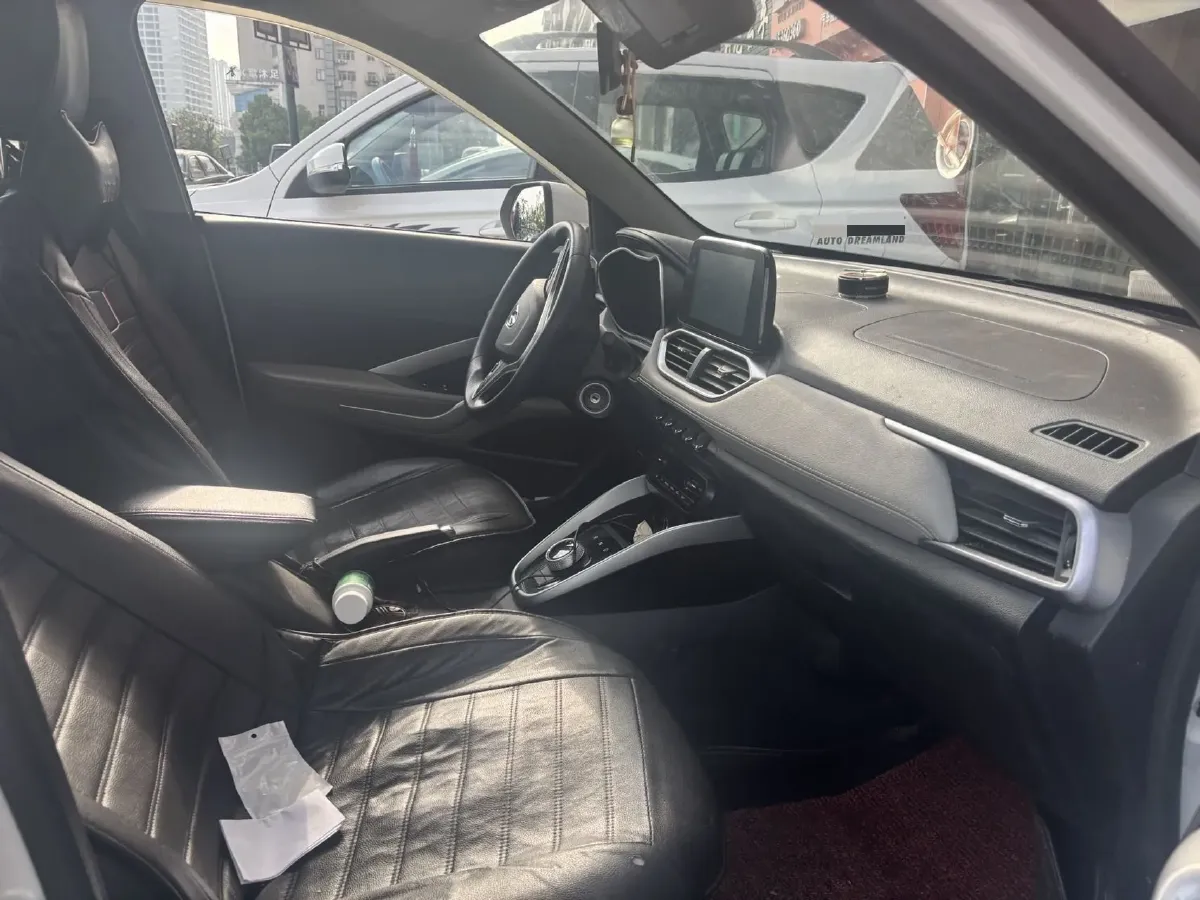 2017 BaoJun 310W 1.5L 105HP L4 6MT,autocango,china used car exporter,china ev exporter,chinese used car exporter,chinese used ev exporter