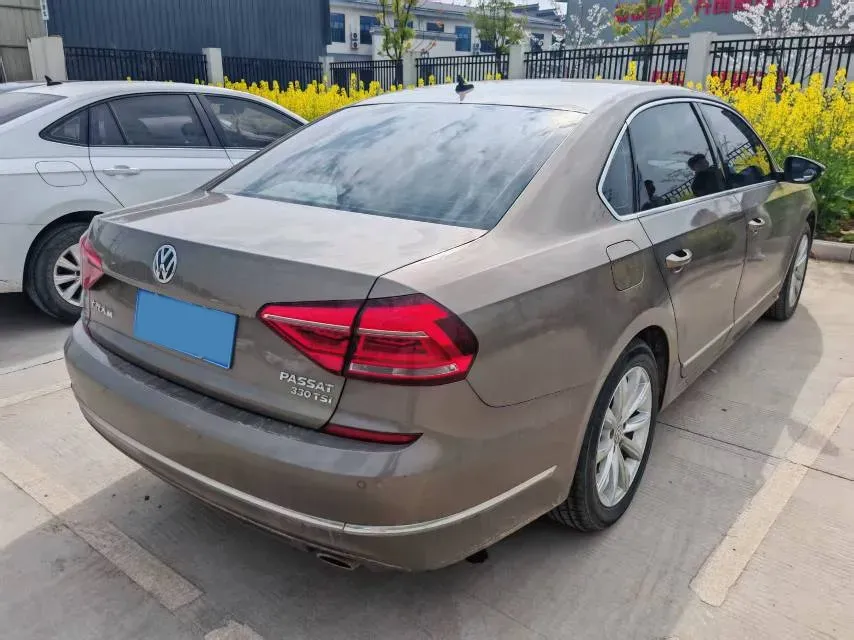 2017 Volkswagen Passat 1.8T 180HP L4 7DCT,autocango,china used car exporter,china ev exporter,chinese used car exporter,chinese used ev exporter