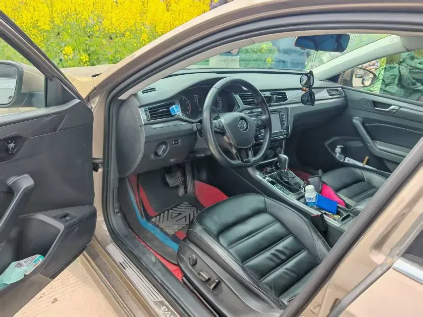 2017 Volkswagen Passat 1.8T 180HP L4 7DCT,autocango,china used car exporter,china ev exporter,chinese used car exporter,chinese used ev exporter