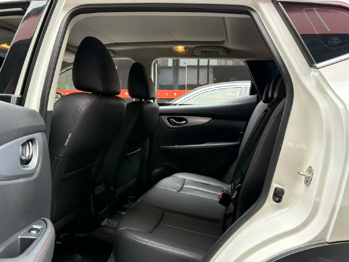 2022 Nissan Qashqai 2.0L 151HP L4 CVT,autocango,china used car exporter,china ev exporter,chinese used car exporter,chinese used ev exporter