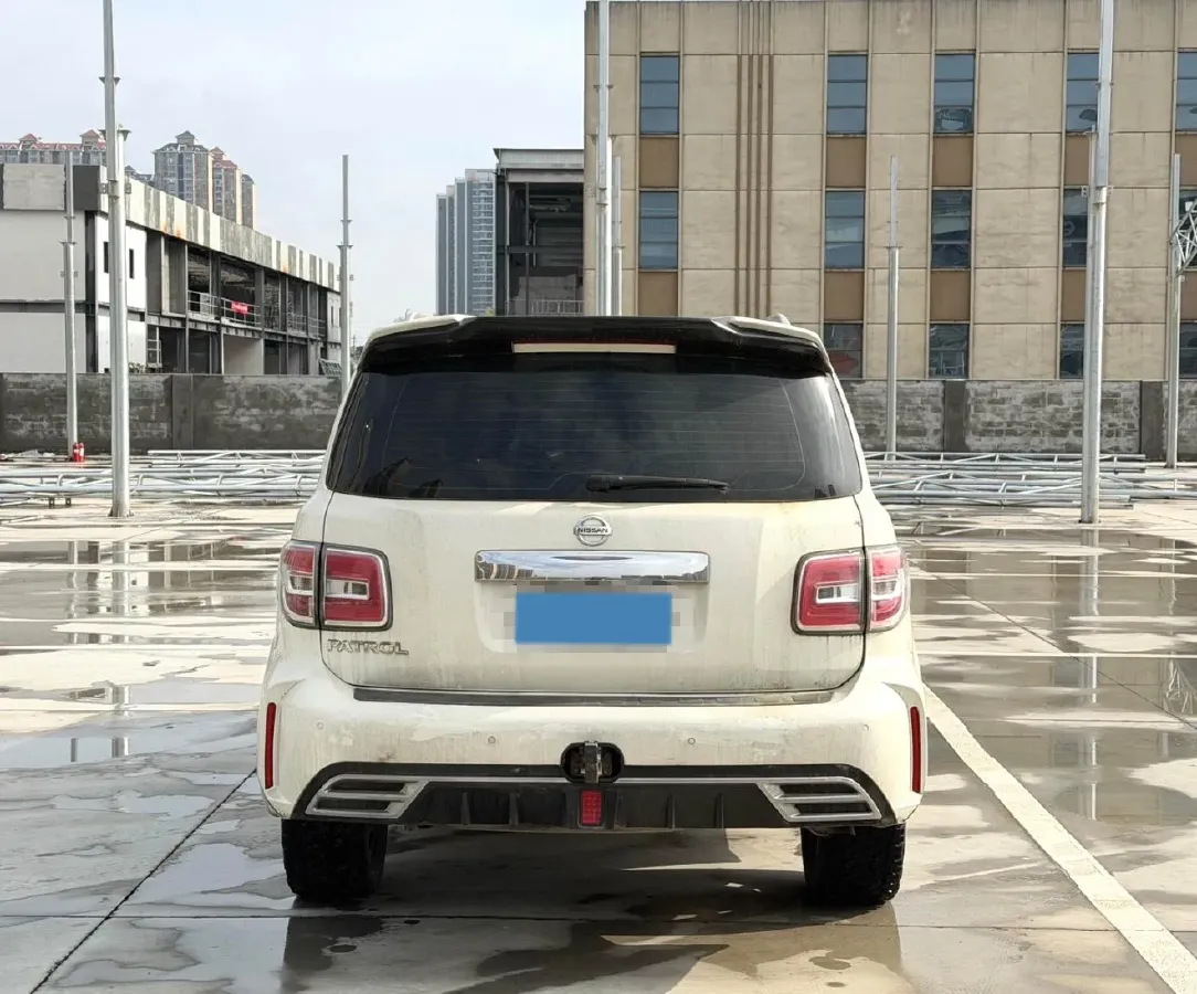 2018 Nissan Patrol 4.0L 279HP V6 7AT,autocango,china used car exporter,china ev exporter,chinese used car exporter,chinese used ev exporter