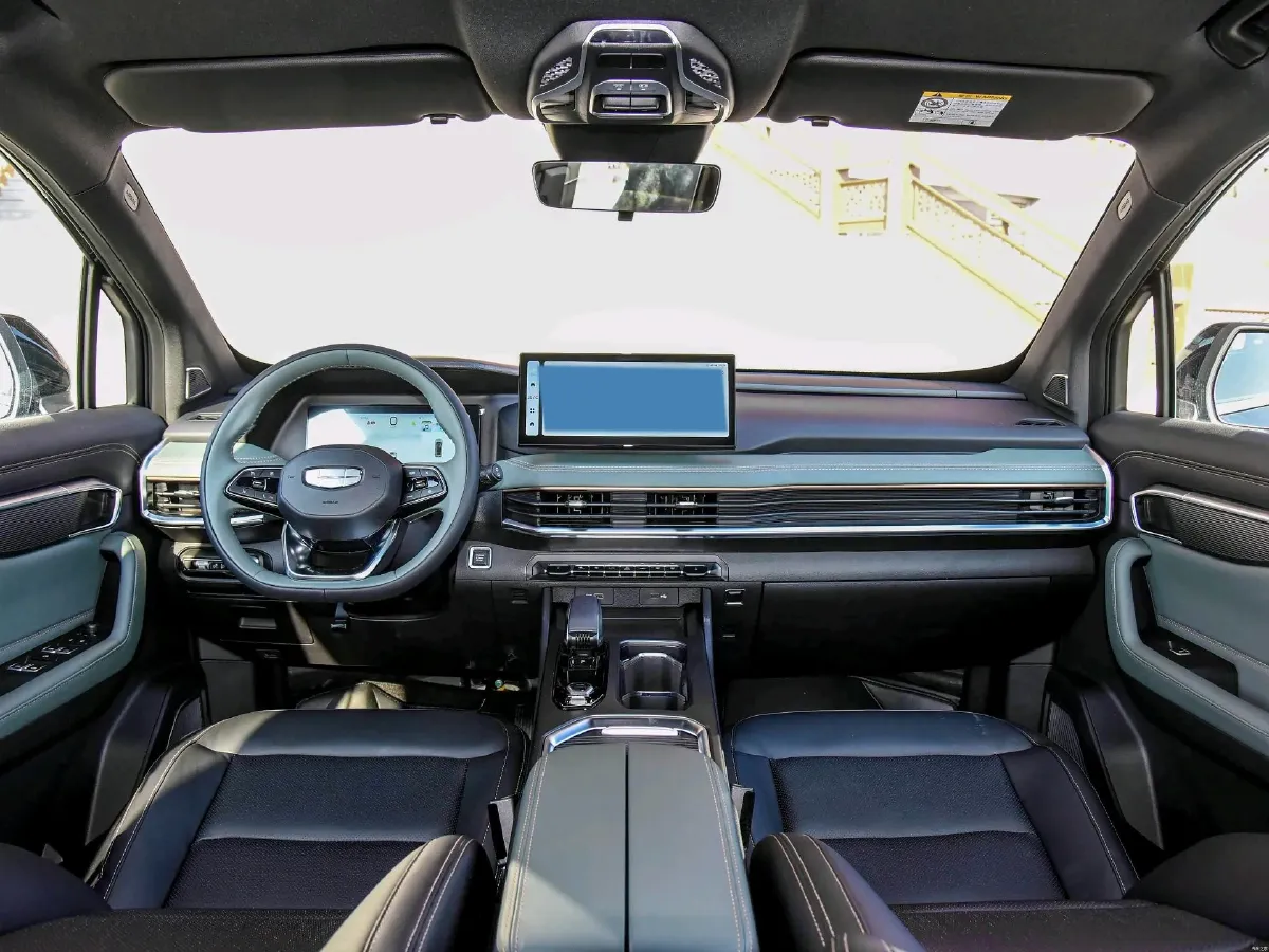 2023 Geely Okavango L 2.0T 218HP L4 7DCT,autocango,china used car exporter,china ev exporter,chinese used car exporter,chinese used ev exporter