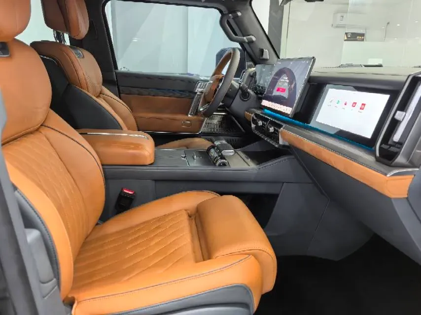 2023 M Hero 917 REEV 197HP 2AT REEV 65.8KWH,autocango,china used car exporter,china ev exporter,chinese used car exporter,chinese used ev exporter