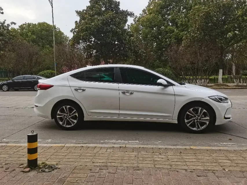 2016 Hyundai Elantra 1.6L 130HP L4 6AT,autocango,china used car exporter,china ev exporter,chinese used car exporter,chinese used ev exporter