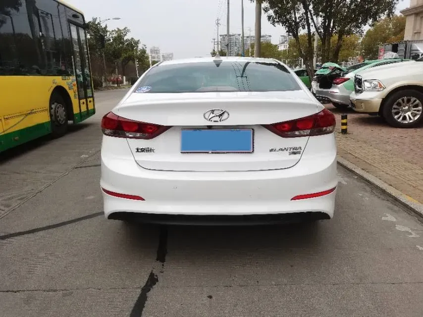 2016 Hyundai Elantra 1.6L 130HP L4 6AT,autocango,china used car exporter,china ev exporter,chinese used car exporter,chinese used ev exporter