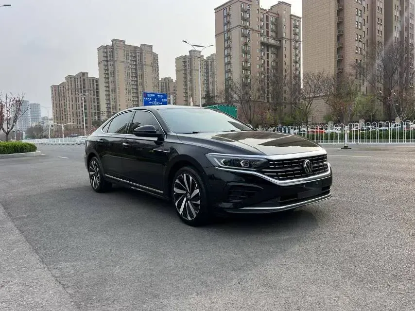 2023 Volkswagen Passat 2.0T 186HP L4 7DCT,autocango,china used car exporter,china ev exporter,chinese used car exporter,chinese used ev exporter