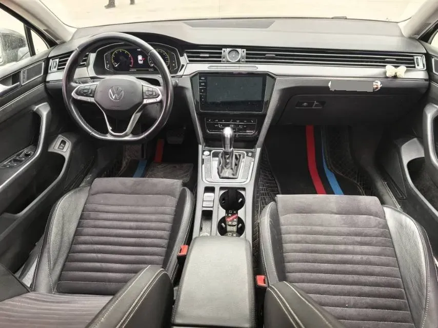 2020 Volkswagen Magotan 2.0T 186HP L4 7DCT,autocango,china used car exporter,china ev exporter,chinese used car exporter,chinese used ev exporter