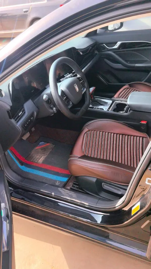 2025 Bestune B70 1.5T 169HP L4 7DCT,autocango,china used car exporter,china ev exporter,chinese used car exporter,chinese used ev exporter