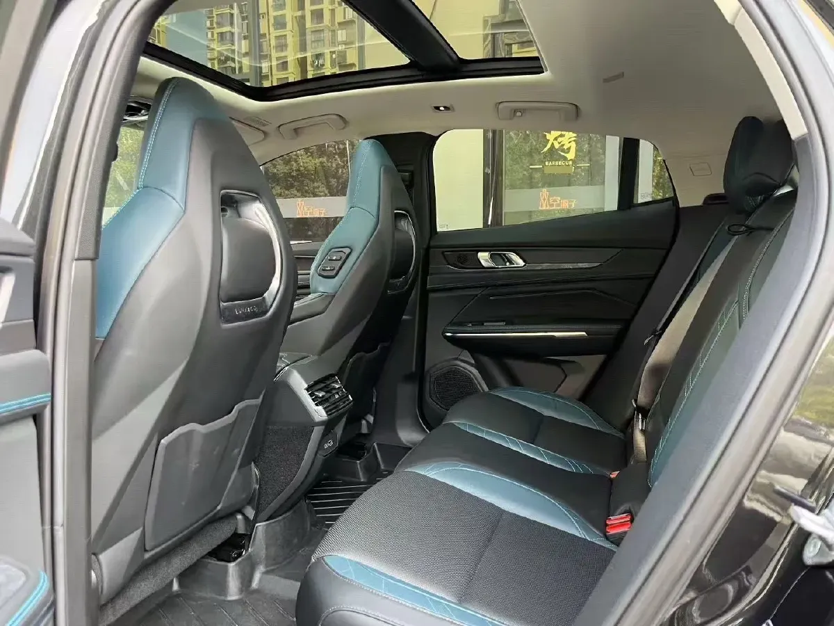 2022 LYNK&CO 05 2.0T 254HP L4 8AT,autocango,china used car exporter,china ev exporter,chinese used car exporter,chinese used ev exporter