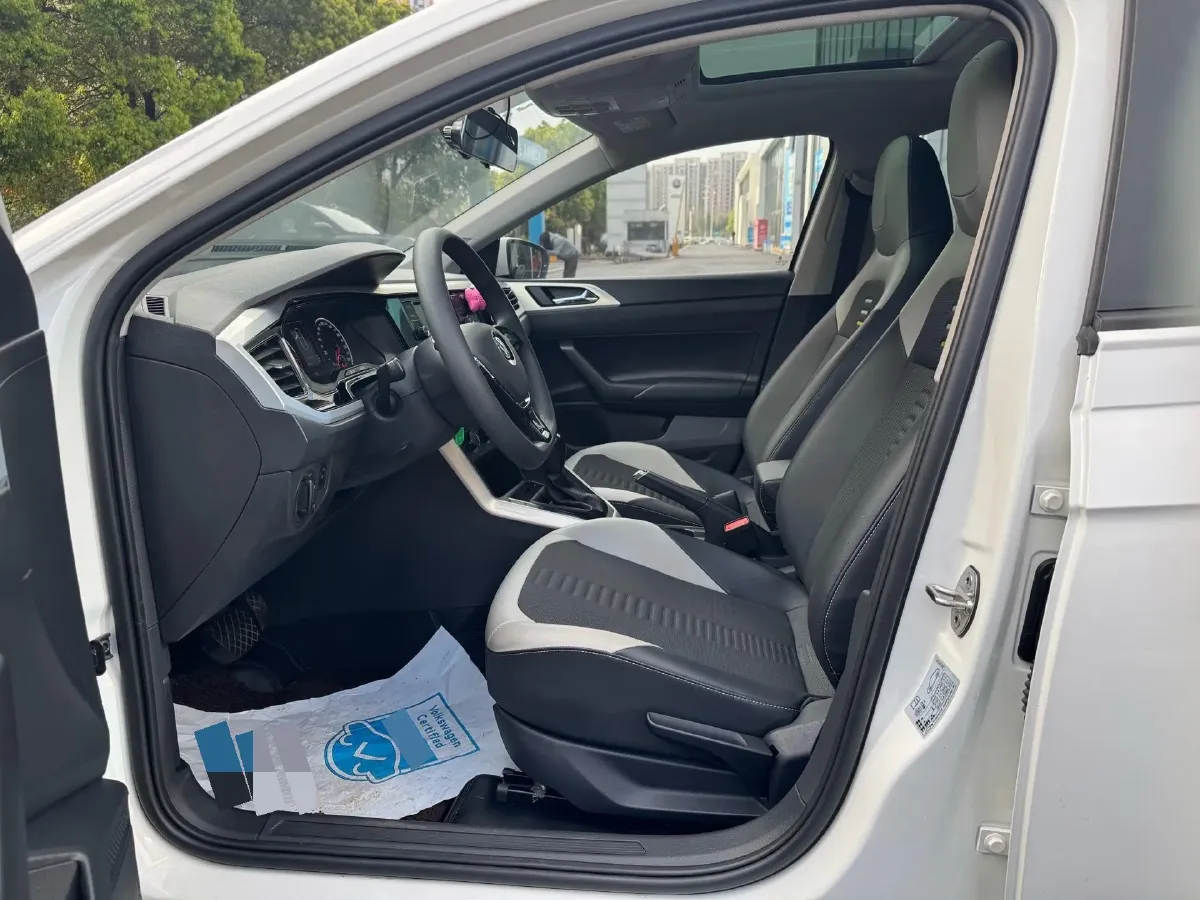 2019 Volkswagen Polo 1.5L 113HP L4 6AT,autocango,china used car exporter,china ev exporter,chinese used car exporter,chinese used ev exporter